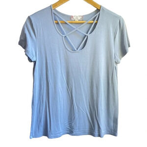 Pink Rose Baby Blue Criss Cross V-Neck Short Sleeve Top, M